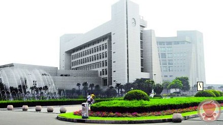 上海大学是211吗